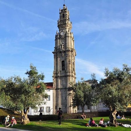 The Flat Apartment Porto Bagian luar foto